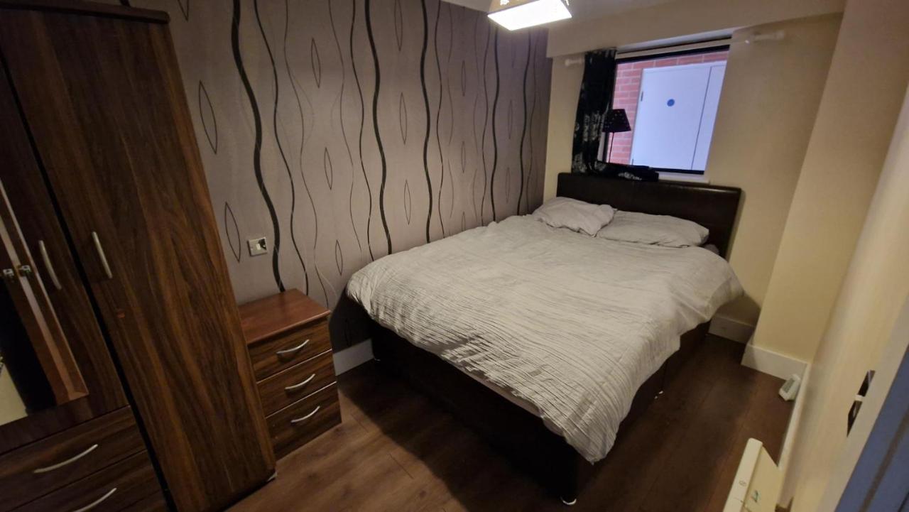 Two Bedroom Apartment, Birmingham City Centre B1 エクステリア 写真