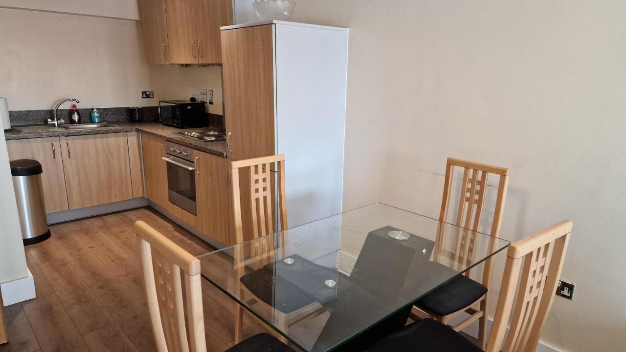 Two Bedroom Apartment, Birmingham City Centre B1 エクステリア 写真